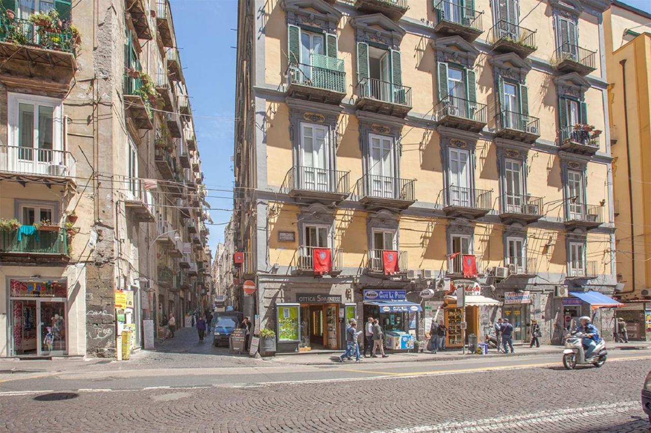 B&B L'Alloggio Dei Vassalli Неаполь Экстерьер фото