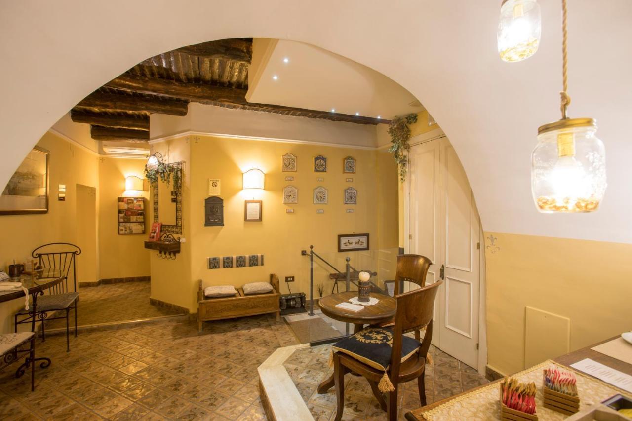 B&B L'Alloggio Dei Vassalli Неаполь Экстерьер фото