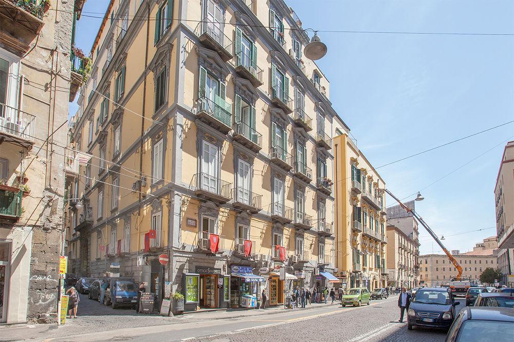 B&B L'Alloggio Dei Vassalli Неаполь Экстерьер фото